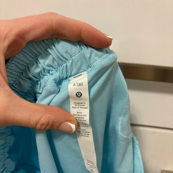 Lululemon Hotty Hot Shorts Long 4" Hydra Blue - Picture 6 of 9
